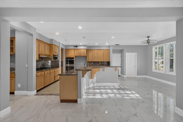 360 Allenwood Ct, Roseville, CA 95746