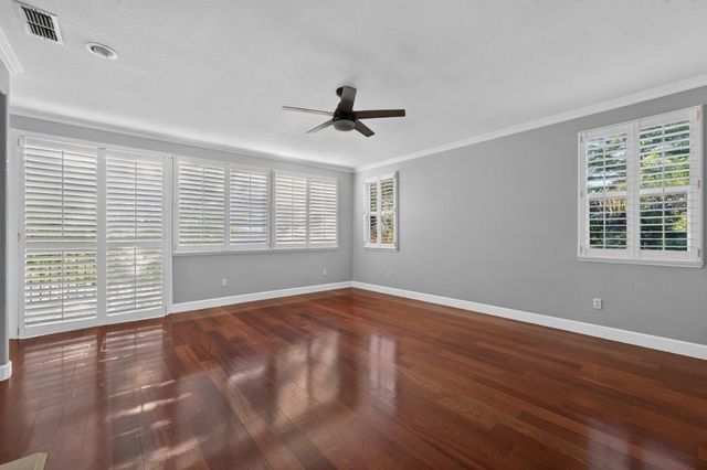 360 Allenwood Ct, Roseville, CA 95746