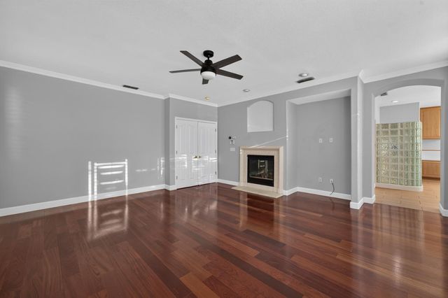 360 Allenwood Ct, Roseville, CA 95746