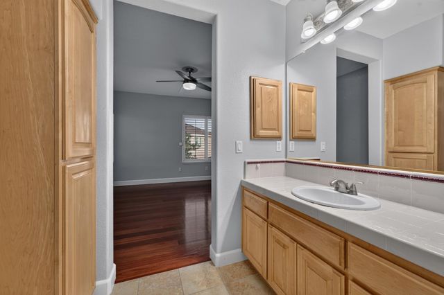 360 Allenwood Ct, Roseville, CA 95746