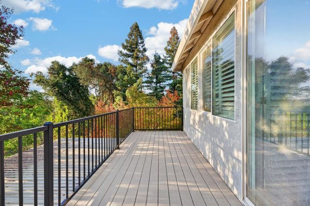 360 Allenwood Ct, Roseville, CA 95746
