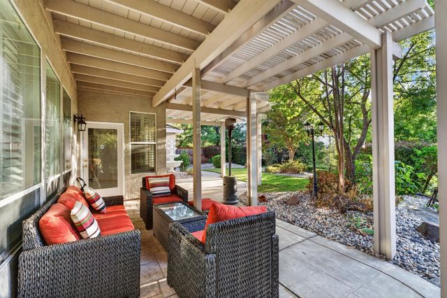 360 Allenwood Ct, Roseville, CA 95746