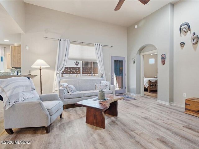 10589 E Marchetti Loop, Tucson, AZ 85747