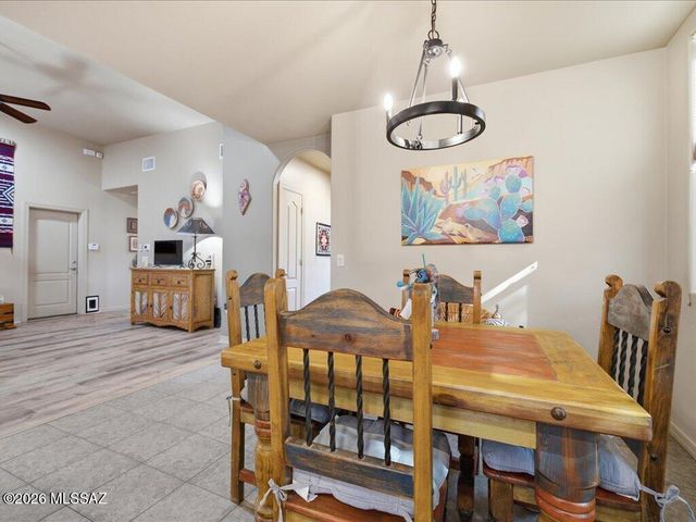 10589 E Marchetti Loop, Tucson, AZ 85747