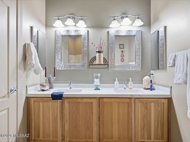 10589 E Marchetti Loop, Tucson, AZ 85747