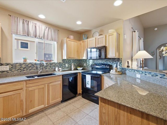 10589 E Marchetti Loop, Tucson, AZ 85747