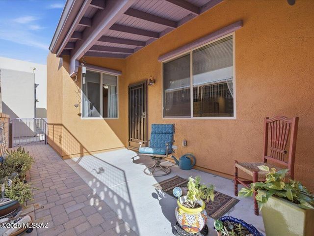 10589 E Marchetti Loop, Tucson, AZ 85747