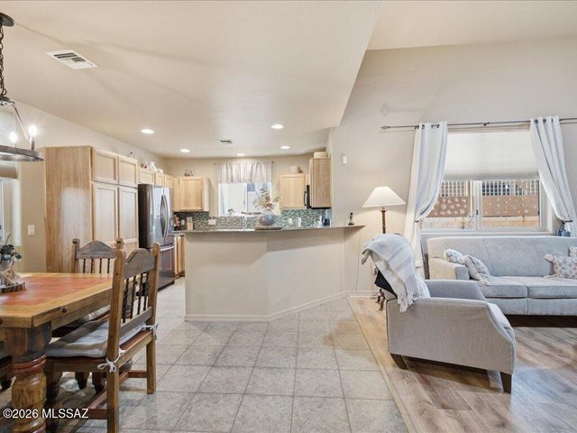 10589 E Marchetti Loop, Tucson, AZ 85747