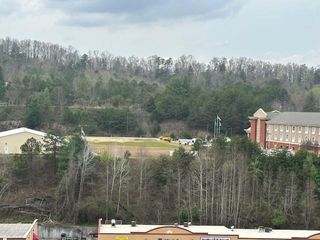 96 Holiday Dr., Murphy, NC 28906