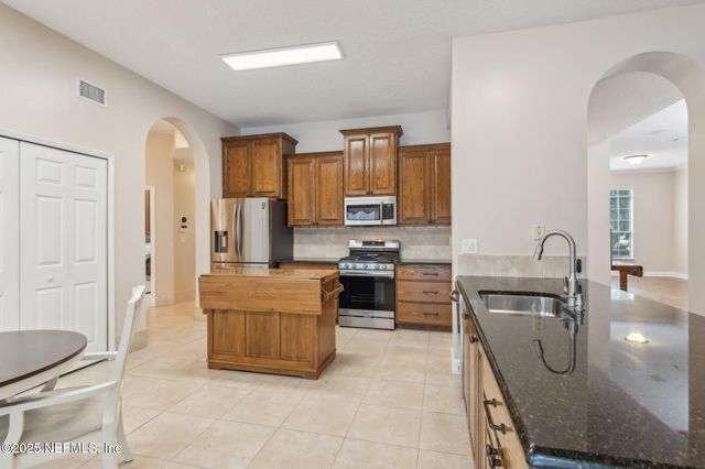 2574 WHISPERING PINES Drive, Fleming Island, FL 32003