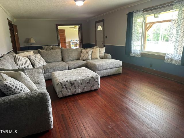 508 Summit Drive, Jonesborough, TN 37659