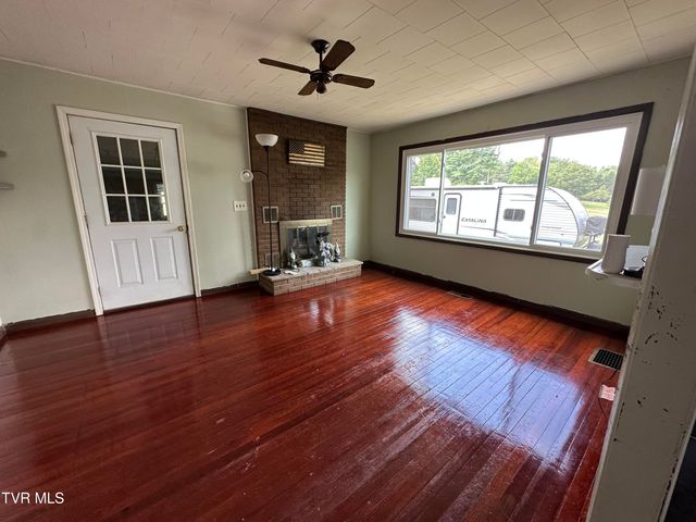508 Summit Drive, Jonesborough, TN 37659