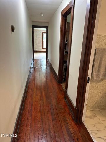 508 Summit Drive, Jonesborough, TN 37659