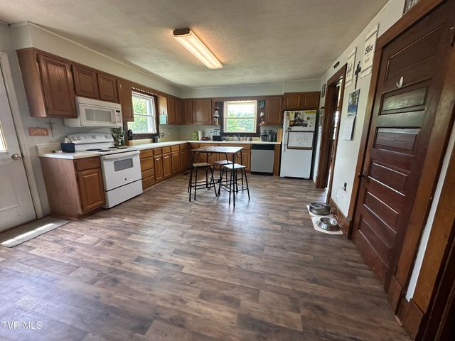 508 Summit Drive, Jonesborough, TN 37659