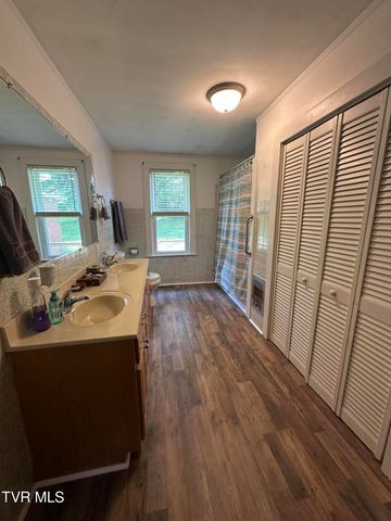 508 Summit Drive, Jonesborough, TN 37659