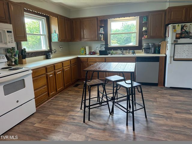 508 Summit Drive, Jonesborough, TN 37659