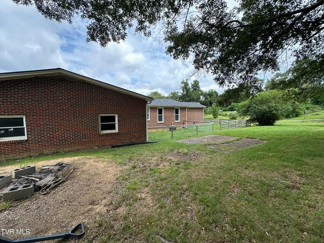 508 Summit Drive, Jonesborough, TN 37659