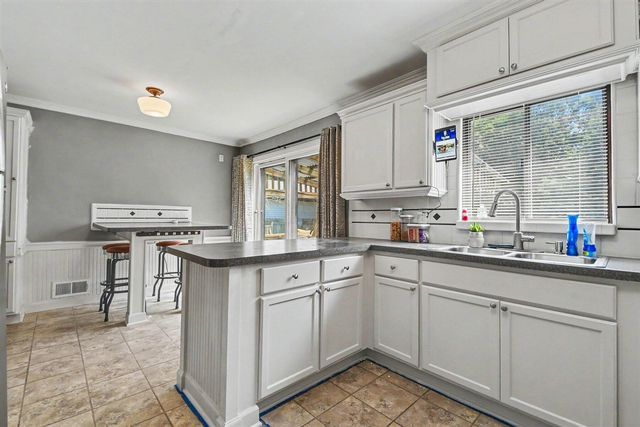532 Clayton Avenue, Grand Rapids, MI 49534