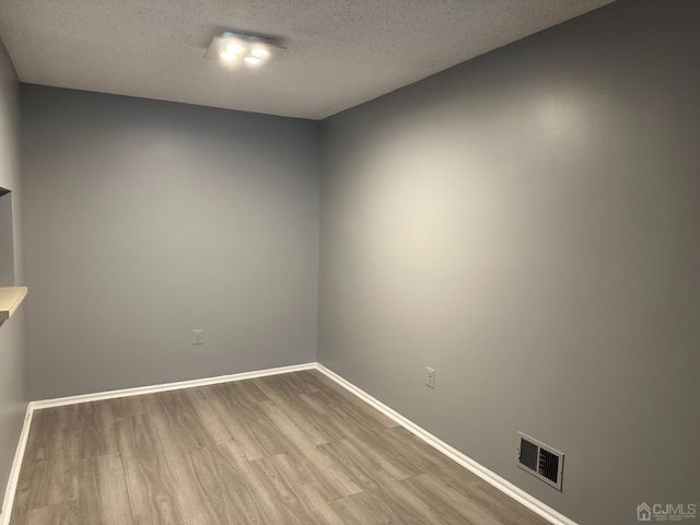 464 Northam Drive, North Brunswick, NJ 08902