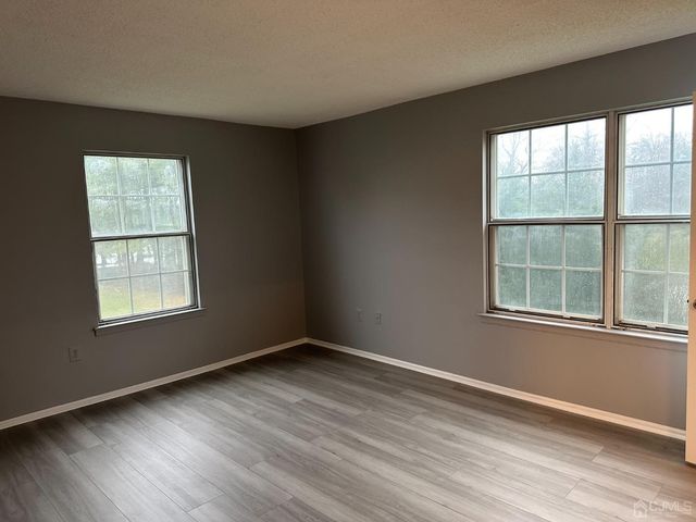 464 Northam Drive, North Brunswick, NJ 08902