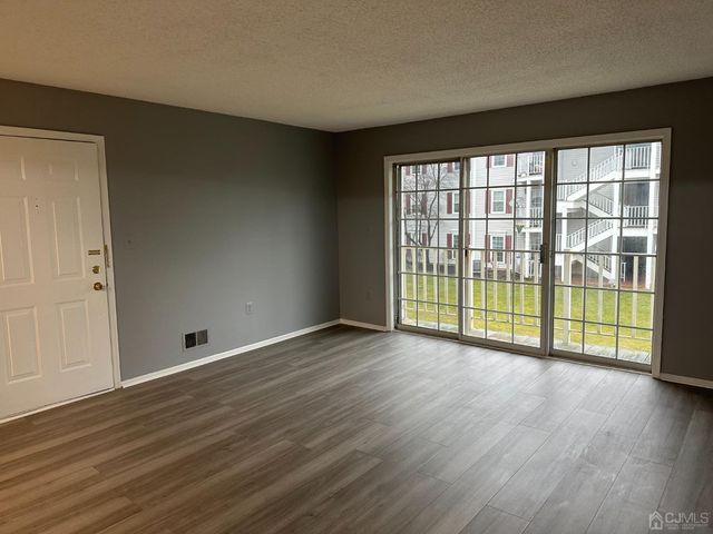 464 Northam Drive, North Brunswick, NJ 08902