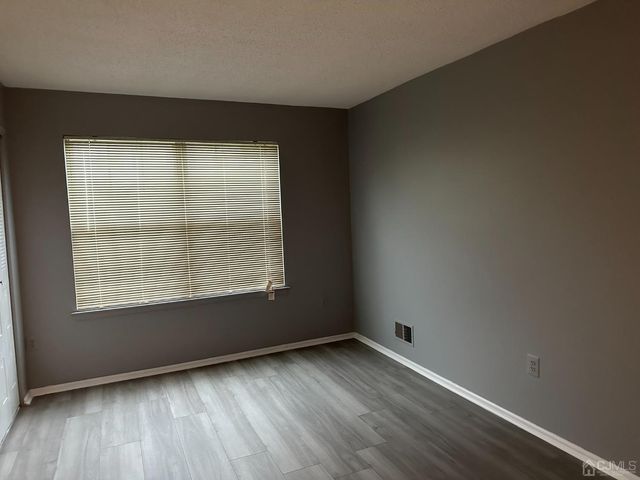 464 Northam Drive, North Brunswick, NJ 08902