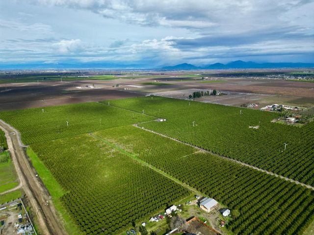 11630 E Manning Ave Avenue, Selma, CA 93662