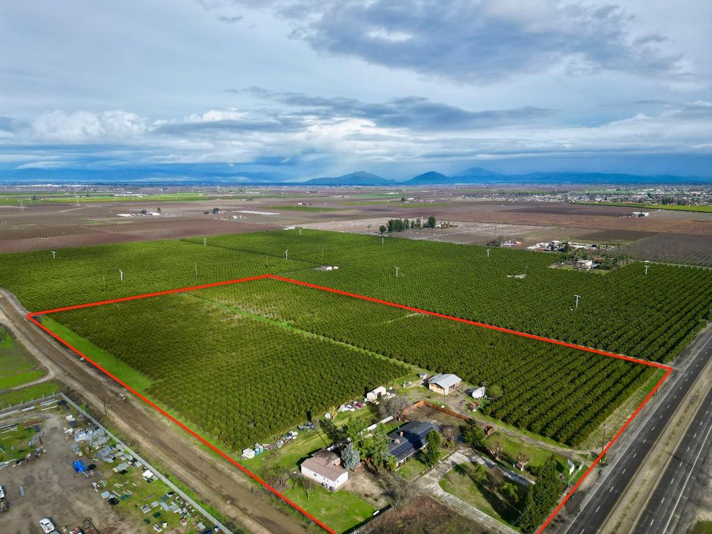 11630 E Manning Ave Avenue, Selma, CA 93662