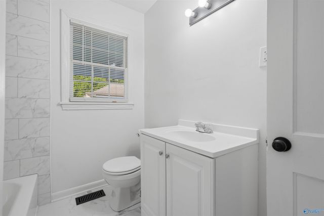 2608 8th Avenue SW C, Huntsville, AL 35805