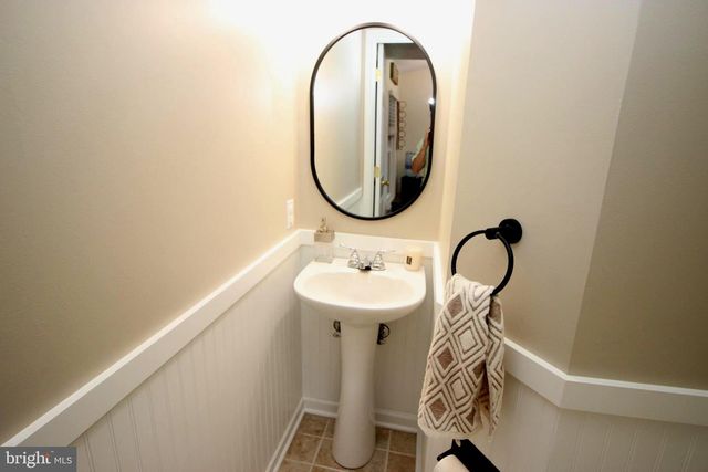 26 STEEPLECHASE CIR, Horsham, PA 19044