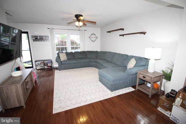 26 STEEPLECHASE CIR, Horsham, PA 19044