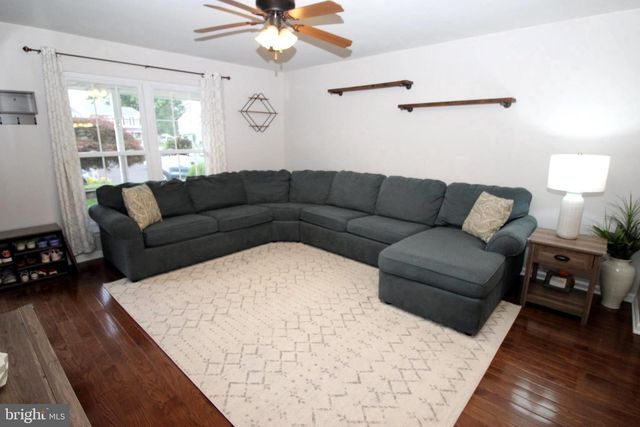 26 STEEPLECHASE CIR, Horsham, PA 19044