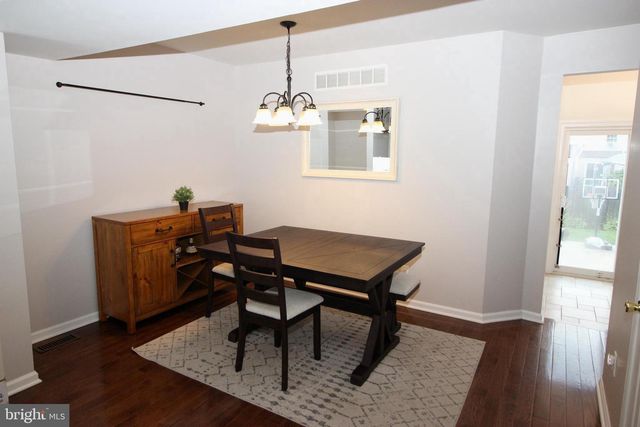 26 STEEPLECHASE CIR, Horsham, PA 19044