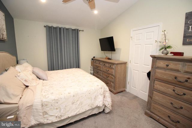 26 STEEPLECHASE CIR, Horsham, PA 19044