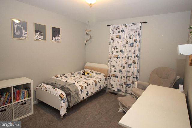 26 STEEPLECHASE CIR, Horsham, PA 19044