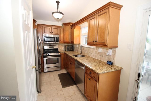 26 STEEPLECHASE CIR, Horsham, PA 19044