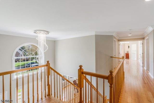 39 Briarwood Drive East, Warren Twp., NJ 07059