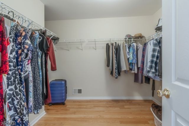 39 Briarwood Drive East, Warren Twp., NJ 07059
