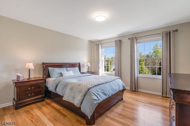 39 Briarwood Drive East, Warren Twp., NJ 07059