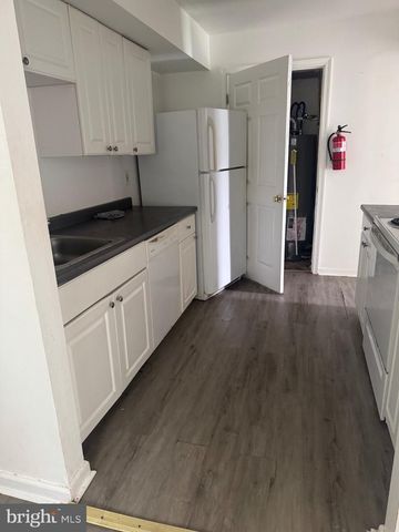 26 LOCUST CT, Sicklerville, NJ 08081