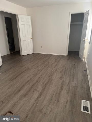26 LOCUST CT, Sicklerville, NJ 08081