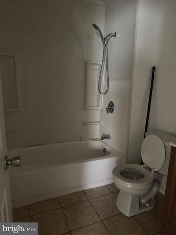 26 LOCUST CT, Sicklerville, NJ 08081