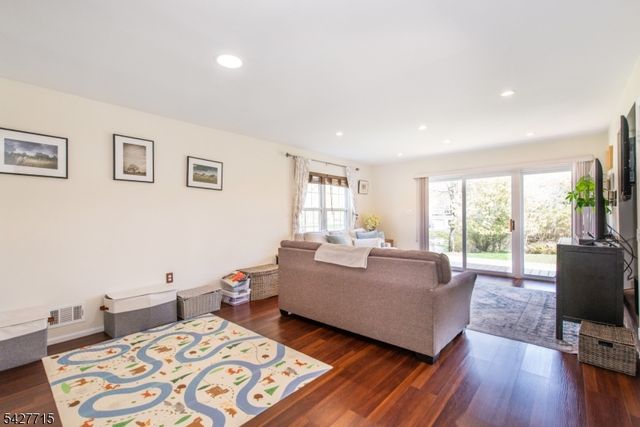 41 Gettysburg Way, Lincoln Park Boro, NJ 07035