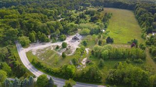 19750 S Lakeside Road, New Buffalo, MI 49117