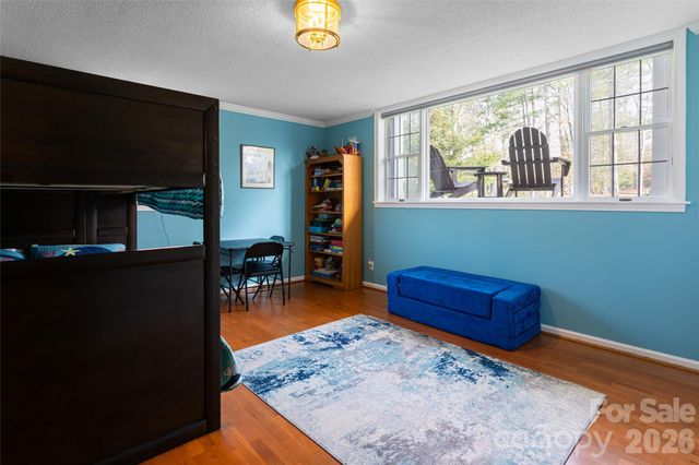 774 Crooked Creek Road, Hendersonville, NC 28739