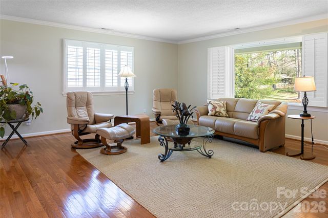 774 Crooked Creek Road, Hendersonville, NC 28739