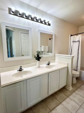 58 Musgrove Place, Spring, TX 77382