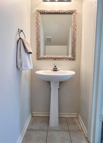 58 Musgrove Place, Spring, TX 77382