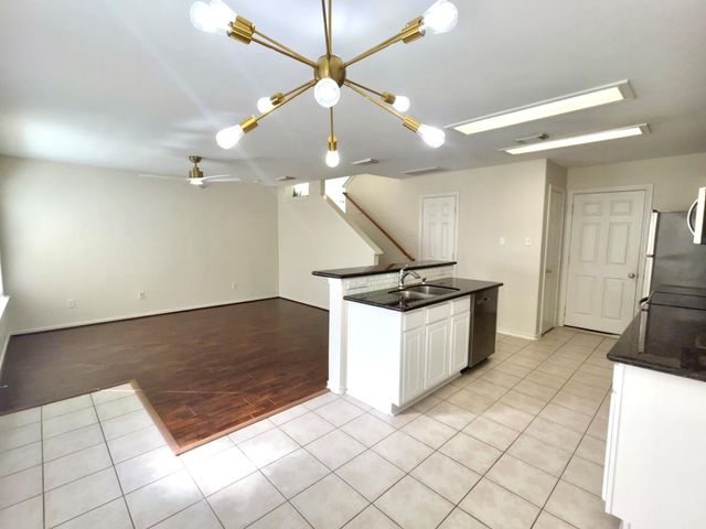 58 Musgrove Place, Spring, TX 77382