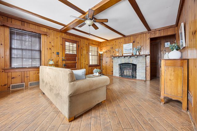 21770 W Lake Avenue, Round Lake, IL 60073